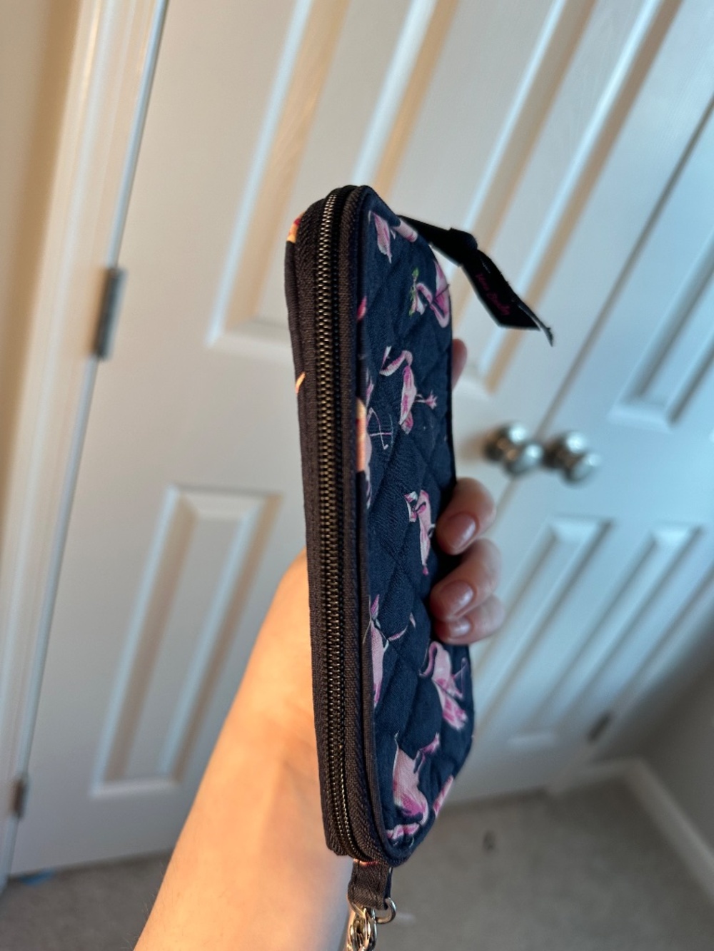 Vera Bradley RFID Crossbody Wallet Wristlet Retired Print (Flamingo Fiesta) - Picture 3 of 10